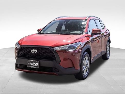 Used 2022 Toyota Corolla Cross LE w/ Moonroof Package AWD/4WD image 12