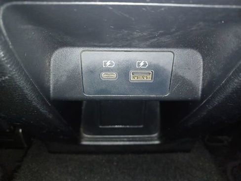 Used 2023 Mitsubishi Outlander SEL FWD image 12