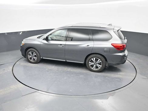 Used 2020 Nissan Pathfinder S image 32