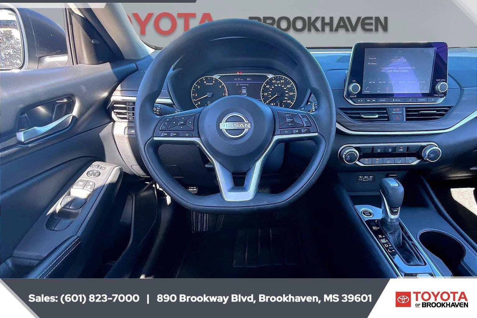 Used 2025 Nissan Altima 2.5 SV FWD image 5