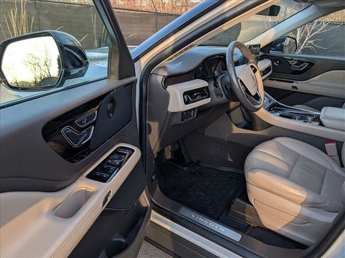Certified 2023 Lincoln Aviator Reserve w/ Equipment Group 201A image 30