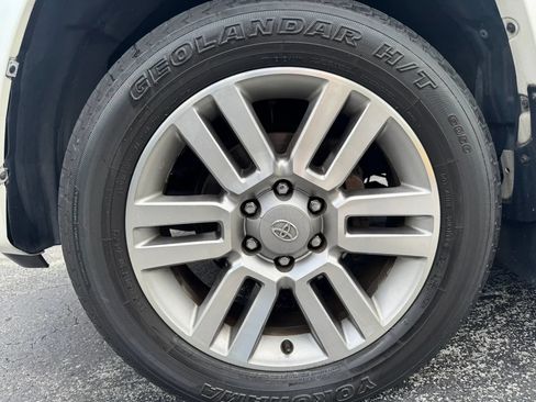 Used 2013 Toyota 4Runner Limited AWD/4WD image 42