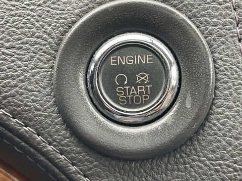 Used 2011 Lincoln MKX 2WD w/ 102A Rapid Spec Order Code image 22