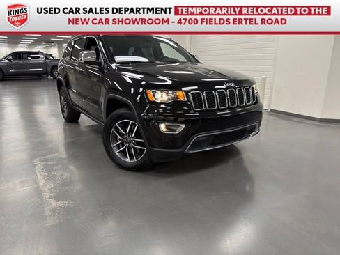 Used 2022 Jeep Grand Cherokee Limited AWD/4WD image 1