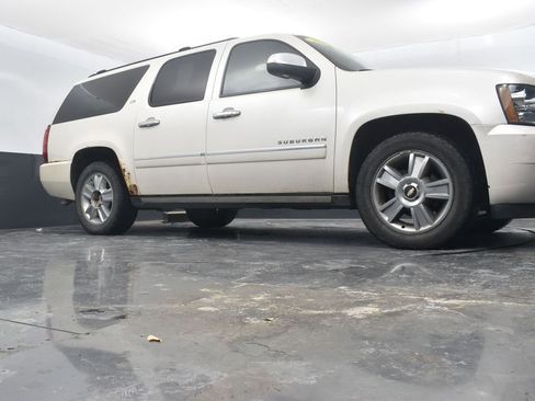 Used 2010 Chevrolet Suburban LTZ image 49