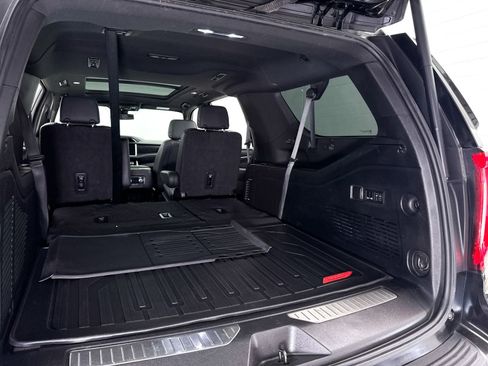 Used 2022 GMC Yukon XL Denali AWD/4WD image 35