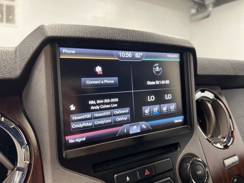 Used 2014 Ford F350 Lariat image 16