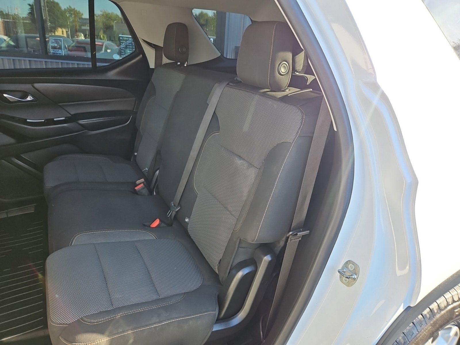 Used 2018 Chevrolet Traverse LS AWD/4WD image 15