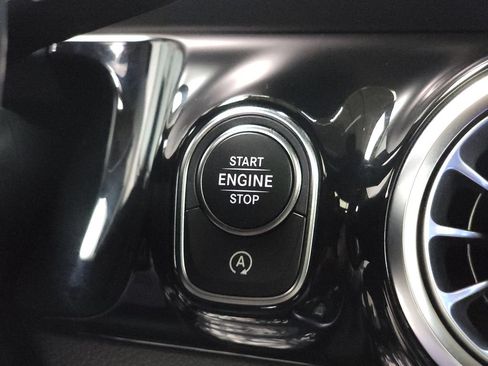 Certified 2026 Mercedes-Benz GLA 250 4MATIC image 15