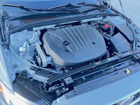 Certified 2024 Volvo V60 B5 Cross Country Plus image 27