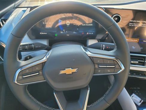 New 2026 Chevrolet Equinox EV LT image 10