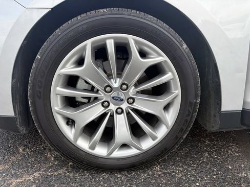 Used 2019 Ford Taurus Limited FWD image 35