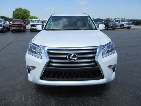 Used 2018 Lexus GX 460 Premium w/ Premium Package AWD/4WD image 13