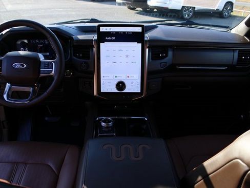 Used 2023 Ford Expedition King Ranch image 17