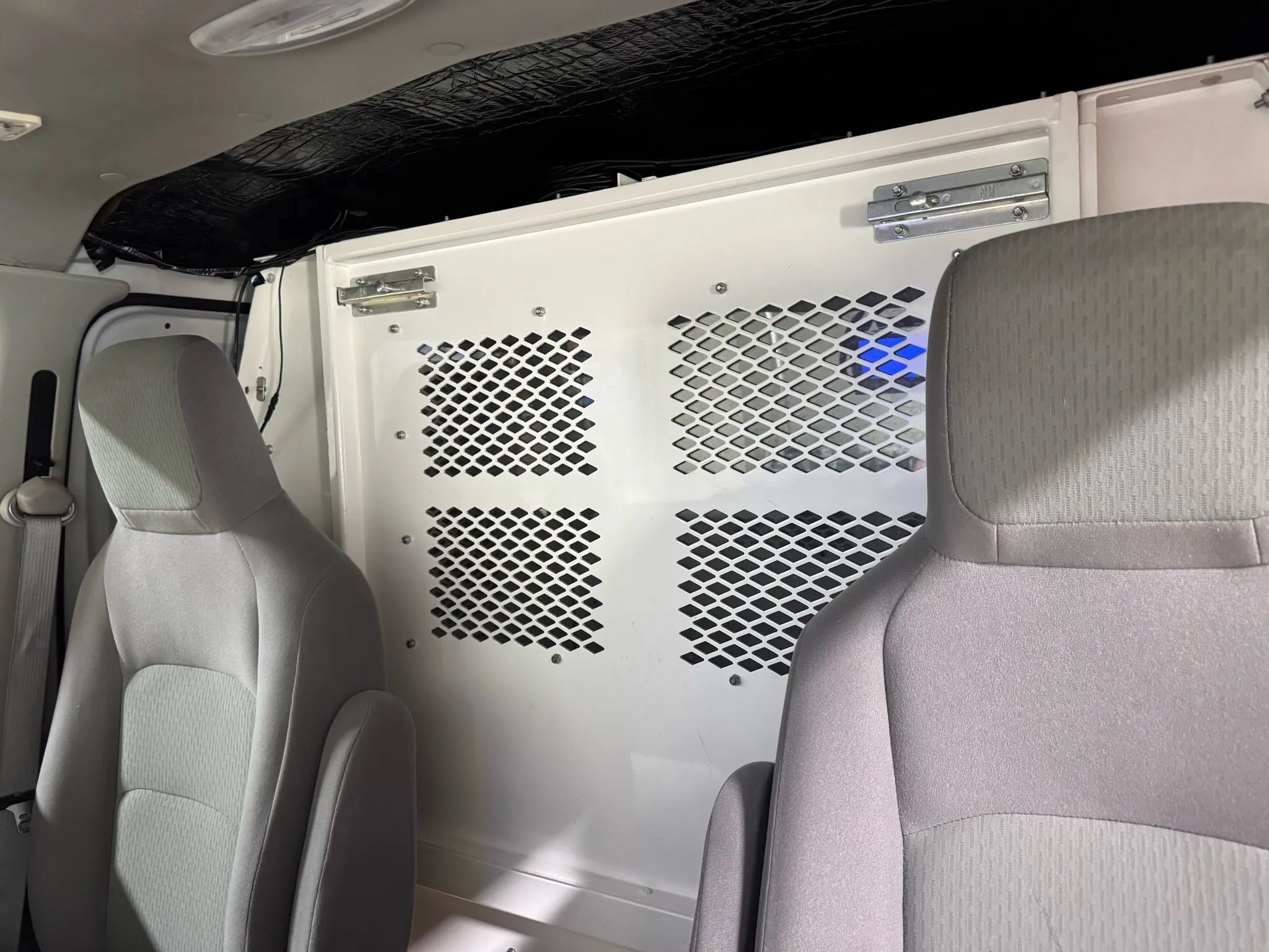 Used 2012 Ford E-350 and Econoline 350 Extended Super Duty w/ PWR Group RWD image 61