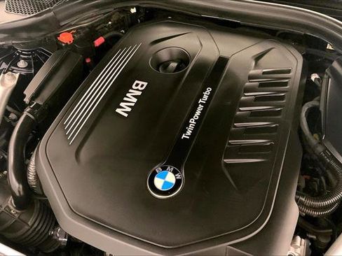 Used 2019 BMW 540i xDrive w/ M Sport Package image 31