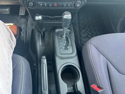 Used 2013 Jeep Wrangler Unlimited Sahara w/ Dual Top Group AWD/4WD image 20
