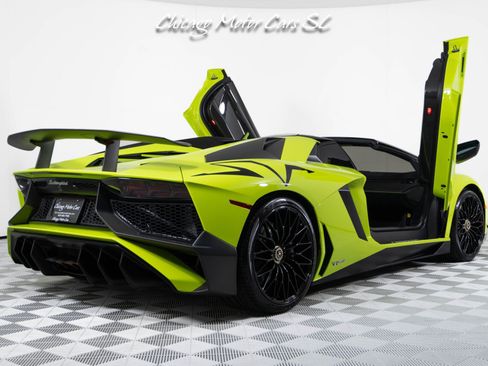 Used 2016 Lamborghini Aventador LP 750-4 Superveloce AWD/4WD image 16