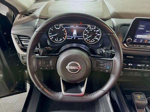 Used 2023 Nissan Rogue SL image 16