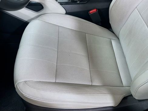 Certified 2022 Kia Telluride EX w/ EX Premium Package image 20