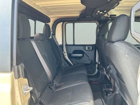 Certified 2020 Jeep Gladiator Sport w/ Quick Order Package 24S image 29