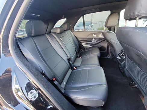 Used 2025 Mercedes-Benz GLE 350 4MATIC image 27