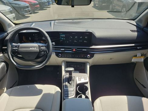 New 2026 Kia Sportage EX image 18