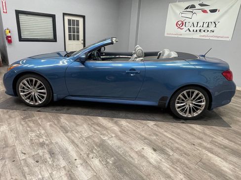 Used 2012 INFINITI G37 Convertible w/ Premium Pkg RWD image 3