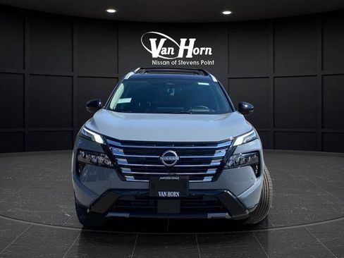 New 2026 Nissan Rogue Platinum image 8