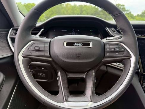 Used 2023 Jeep Grand Cherokee 4WD 4xe image 22