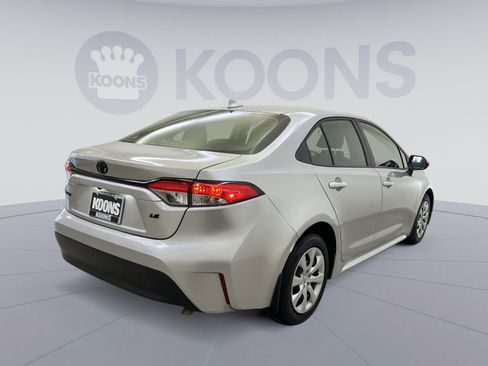 Used 2023 Toyota Corolla LE image 5