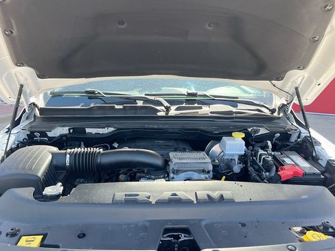 Used 2023 RAM 1500 Big Horn AWD/4WD image 30