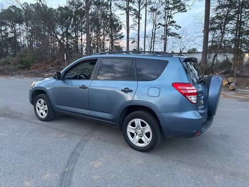 Used 2012 Toyota RAV4 FWD image 2