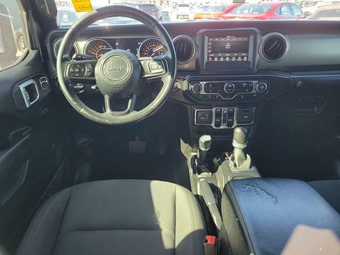 Used 2018 Jeep Wrangler Unlimited Sport S image 12