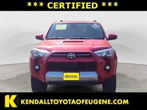 Certified 2024 Toyota 4Runner TRD Off-Road Premium image 8
