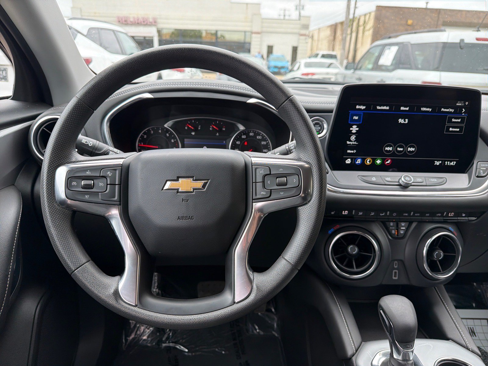 Used 2025 Chevrolet Blazer LT FWD image 16