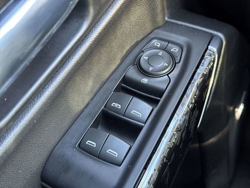 Used 2020 Chevrolet Silverado 1500 LT Trail Boss image 15