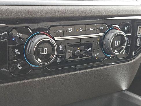 New 2026 Chevrolet Silverado 2500 LTZ w/ LTZ Premium Package image 17