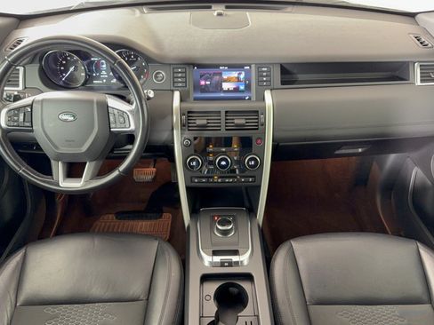 Used 2019 Land Rover Discovery Sport SE AWD/4WD image 17