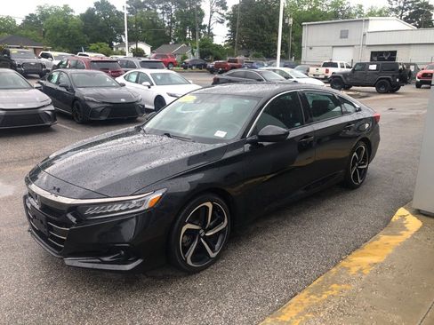 Used 2022 Honda Accord Sport image 10