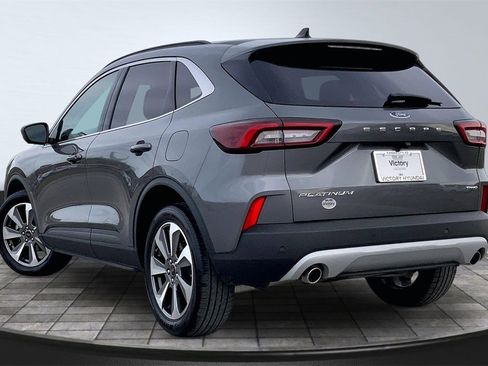 Used 2023 Ford Escape Platinum image 7