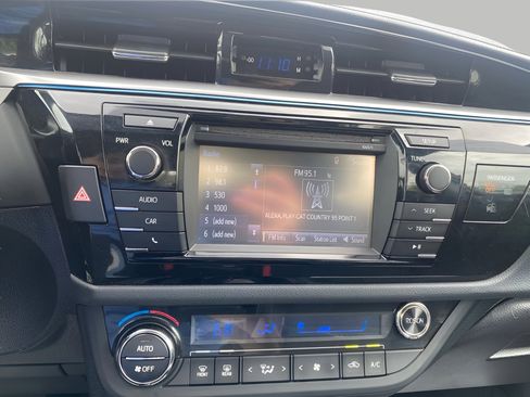 Used 2016 Toyota Corolla S FWD image 7