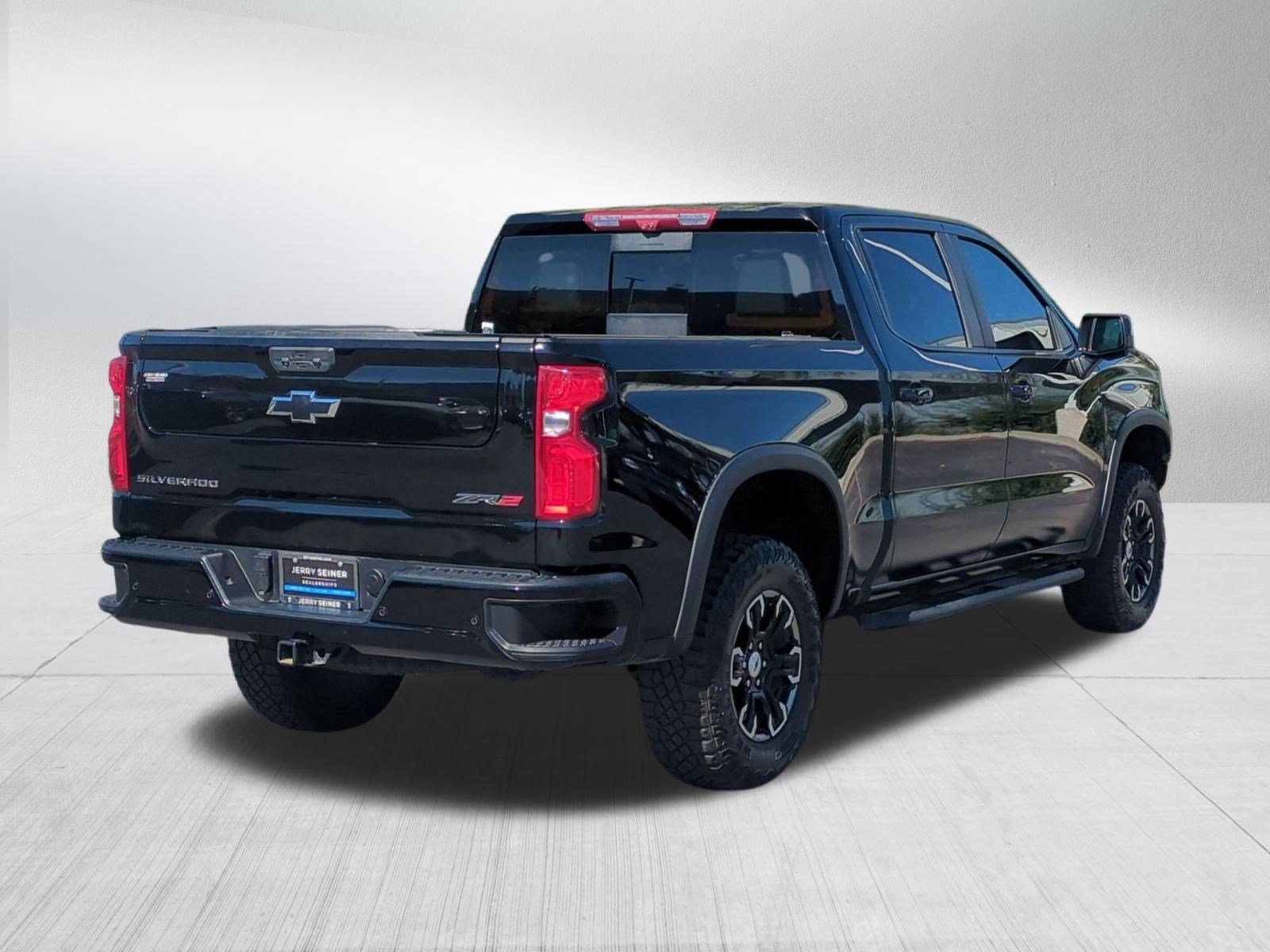 Certified 2025 Chevrolet Silverado 1500 ZR2 w/ Technology Package AWD/4WD image 5