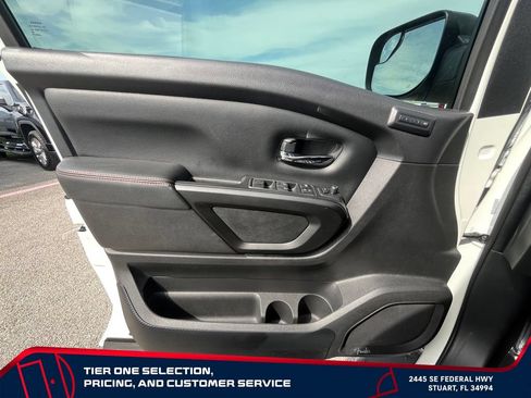 Used 2021 Nissan Titan PRO-4X w/ Pro-4x Convenience Package AWD/4WD image 23