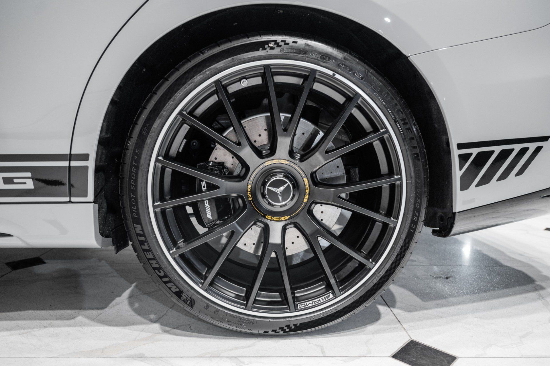 Used 2026 Mercedes-Benz E 53 AMG e 4MATIC Wagon image 16