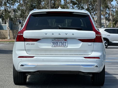 Certified 2023 Volvo XC60 T8 Plus AWD/4WD image 5