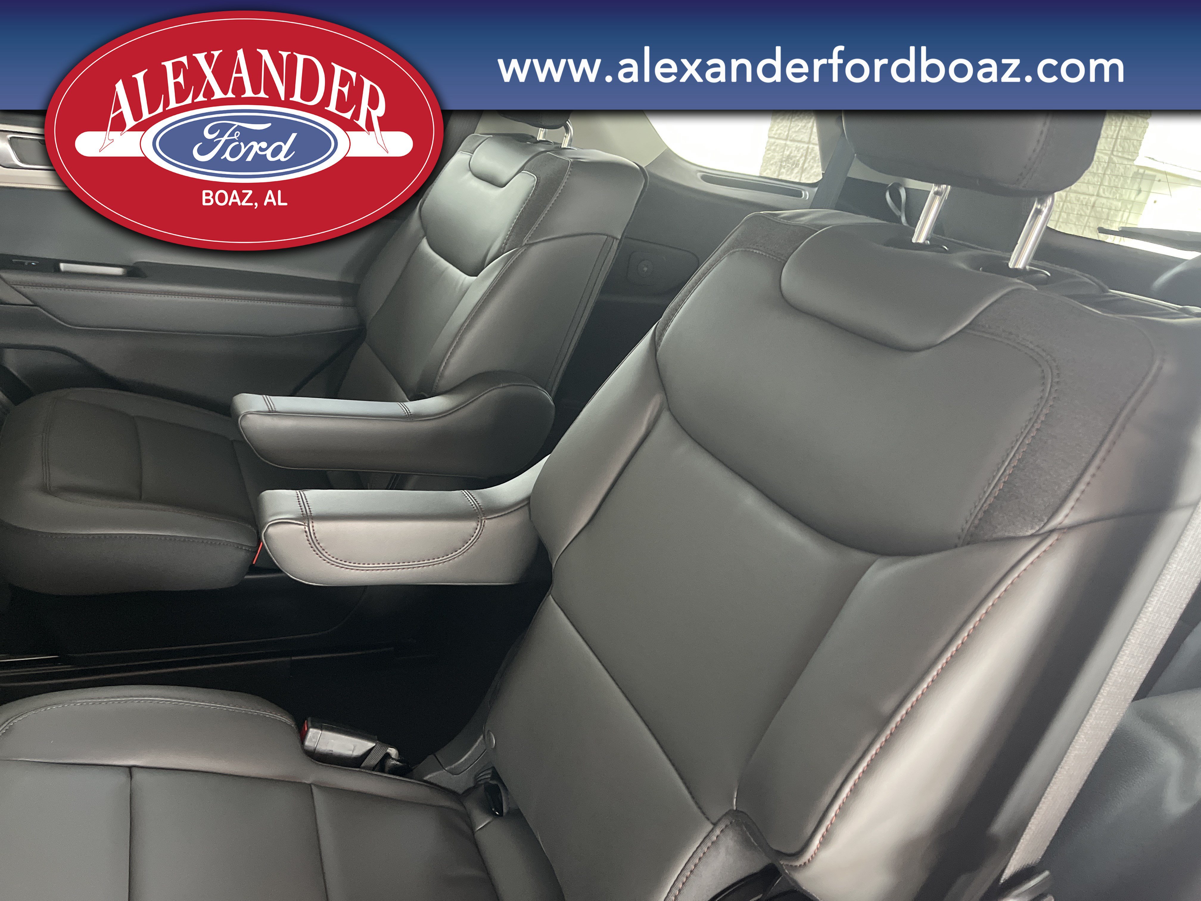 New 2026 Ford Explorer Active w/ Active Comfort Package RWD image 13