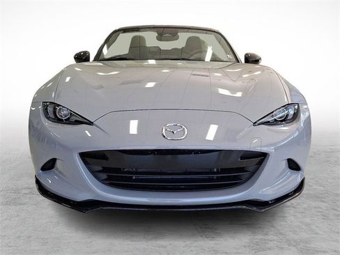 New 2025 MAZDA MX-5 Miata Club image 2