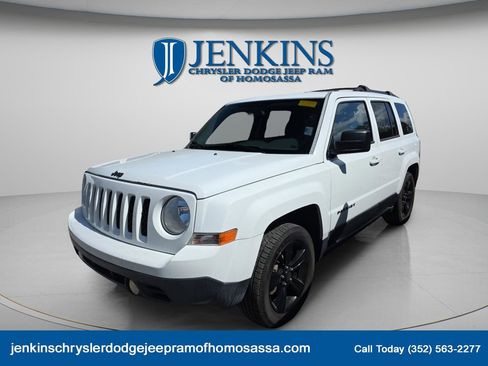 Used 2015 Jeep Patriot Sport w/ Power Value Group image 2