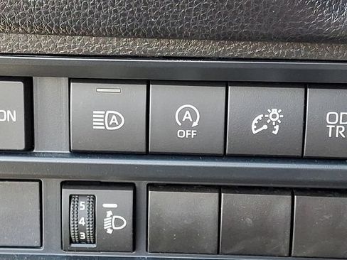Used 2025 Toyota Tundra SR5 AWD/4WD image 28